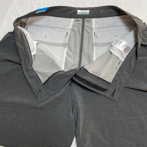 Columbia Incognesto Hybrid Gray Flat Front Shorts - Picture 7 of 14